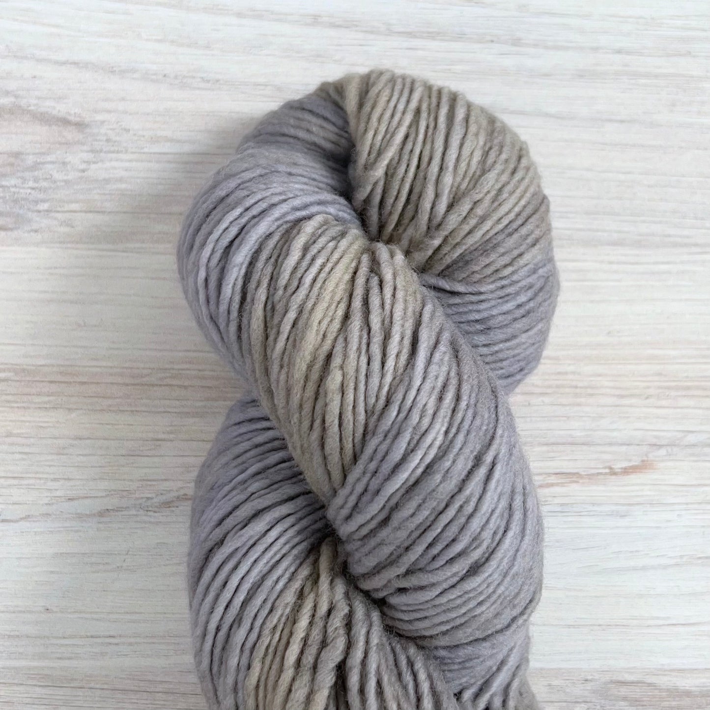 Manos del Uruguay-Maxima-yarn-M2552-Foil-gather here online