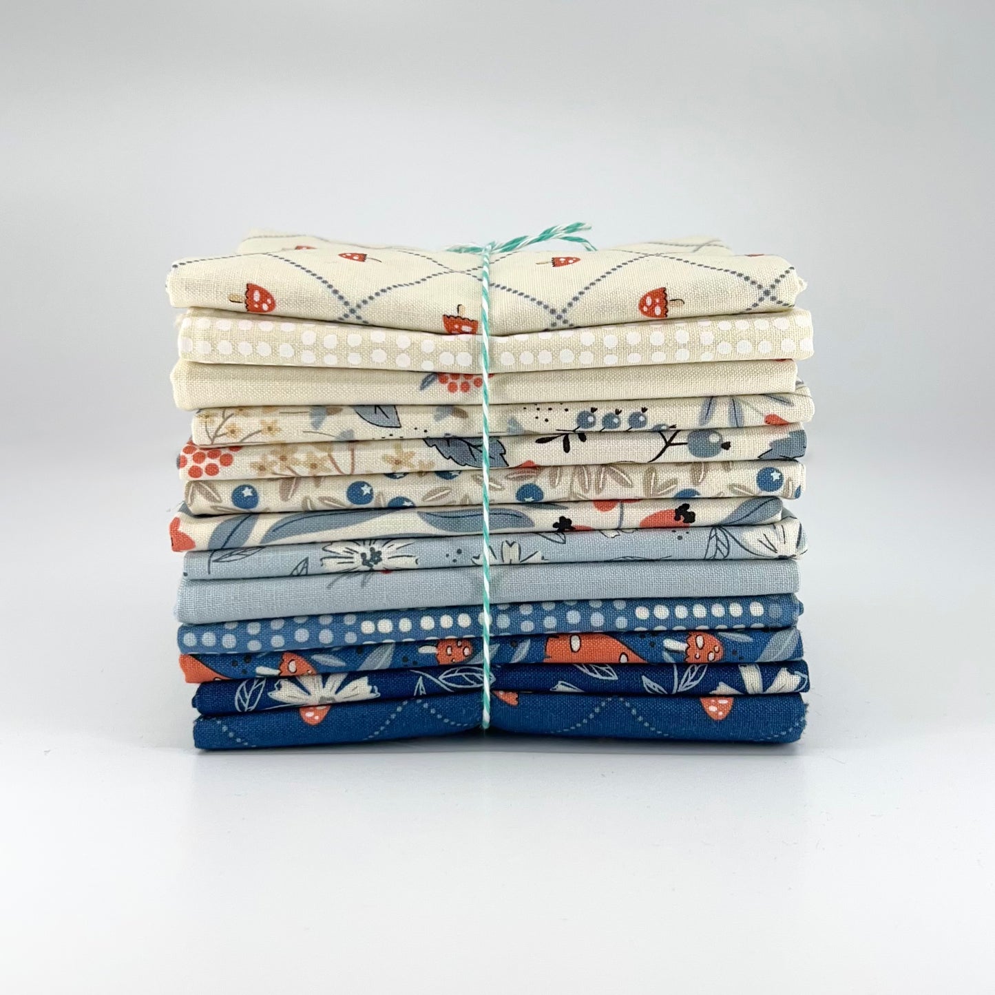 Fat Quarter Bundle of Nature's Sketchbook (13 Pieces)