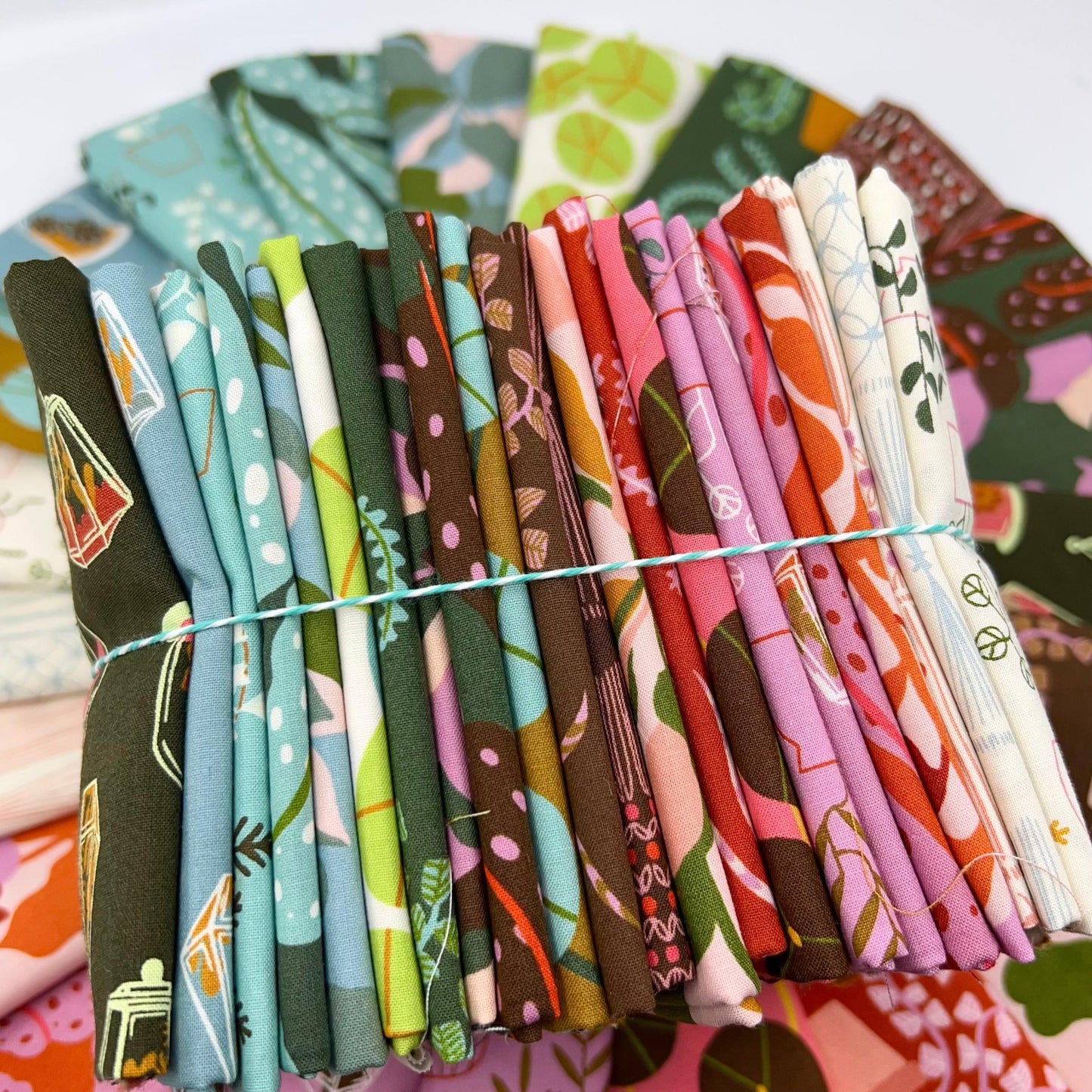 Fat Quarter Bundle of Calathea (22 Pieces)