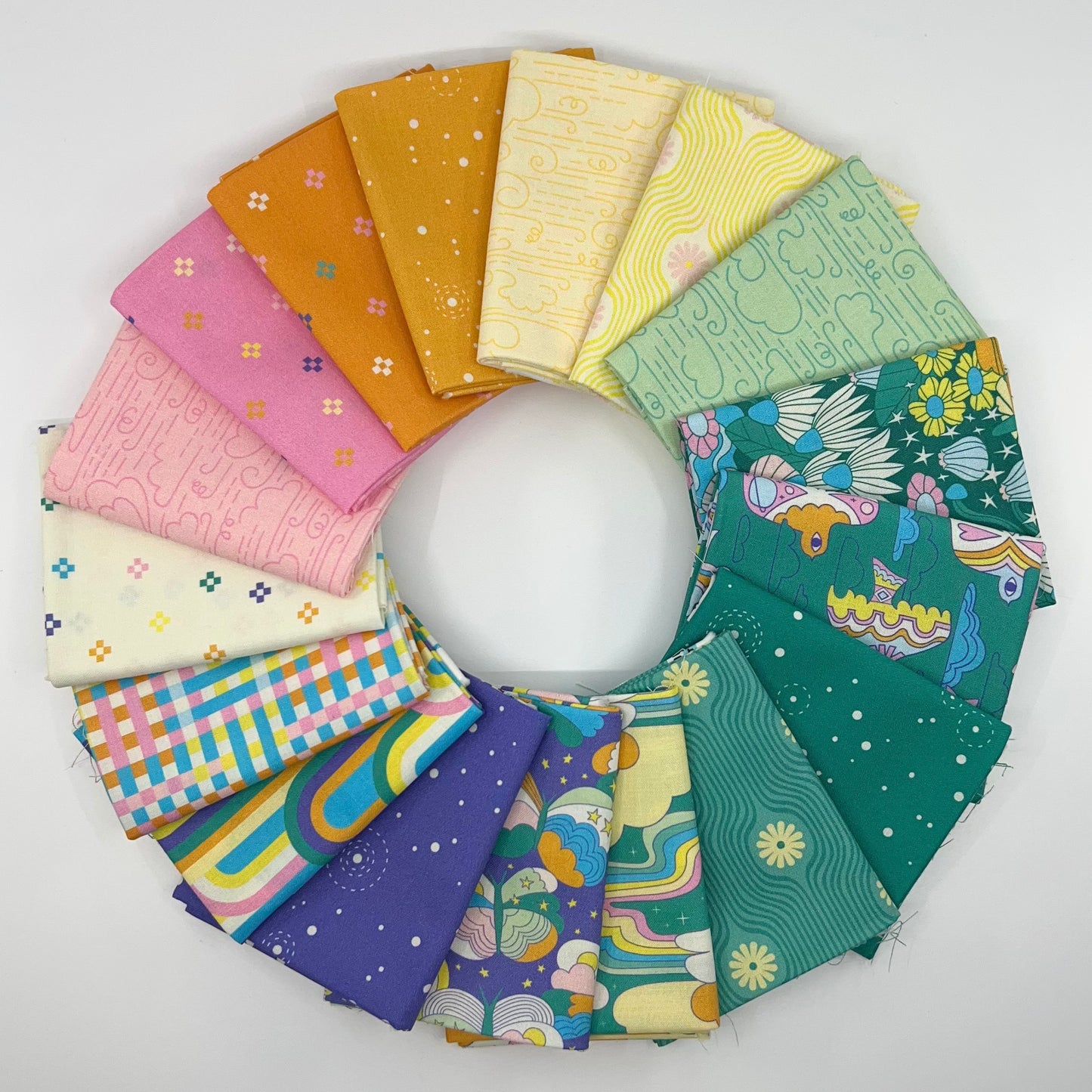 Fat Quarter Bundle of High in the Sky (17 Pieces)