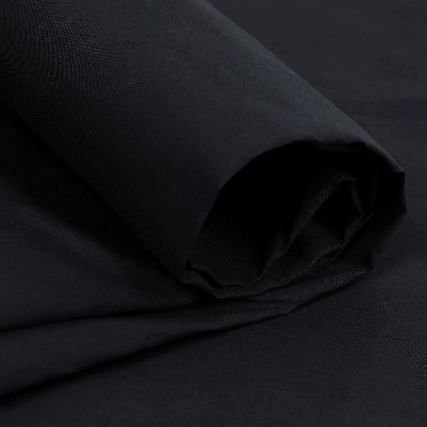 Atelier Brunette-Water-Repellent Cotton - Black-fabric-gather here online