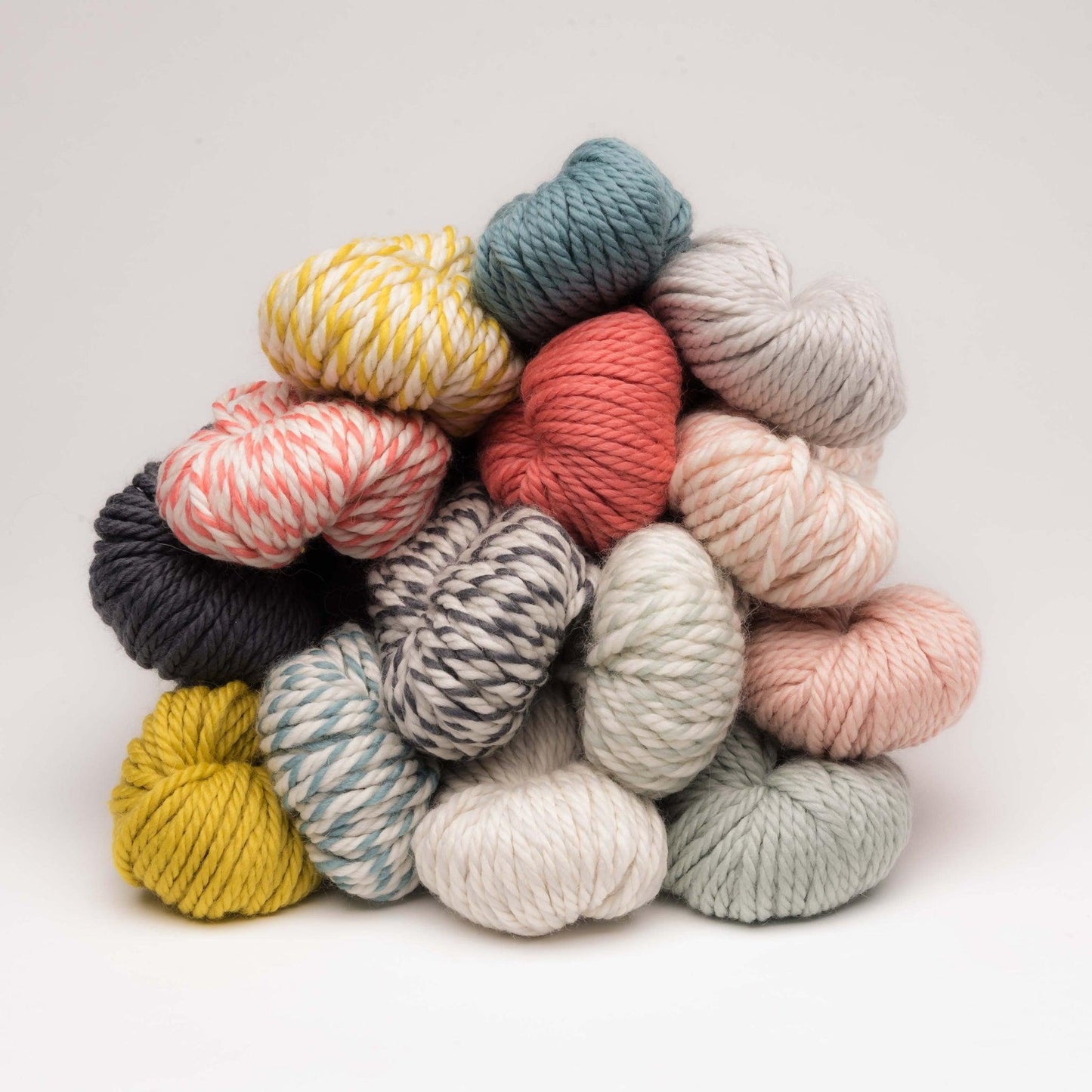 Ikigai Fiber-Chibi Paka Chunky - Skein-yarn-gather here online