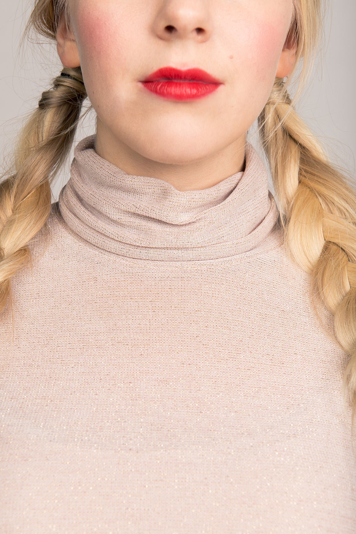 gather here classes-Paola Turtleneck - Serger-class-gather here online