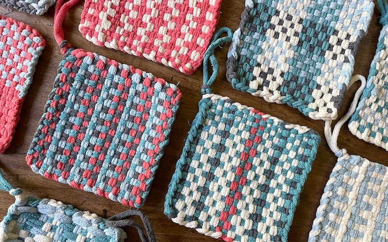 gather here classes-Weaving on a Potholder Loom-class-gather here online