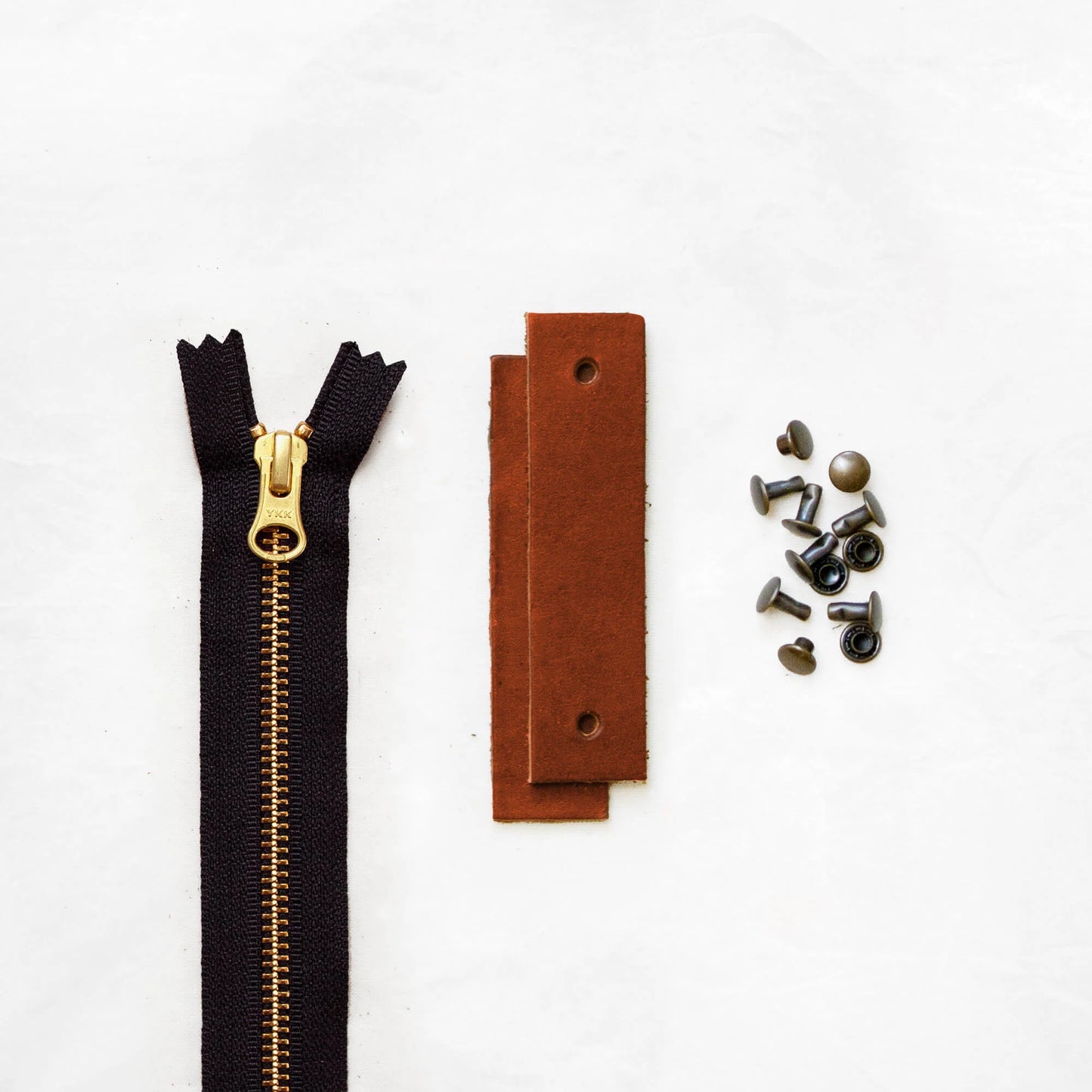 Klum House Workshop-Woodland Dopp Finishing Kit - Chestnut & Antique Brass-hardware kit-gather here online