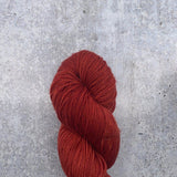 Dirtywater Dyeworks-Lillian-yarn-370 Flame-gather here online