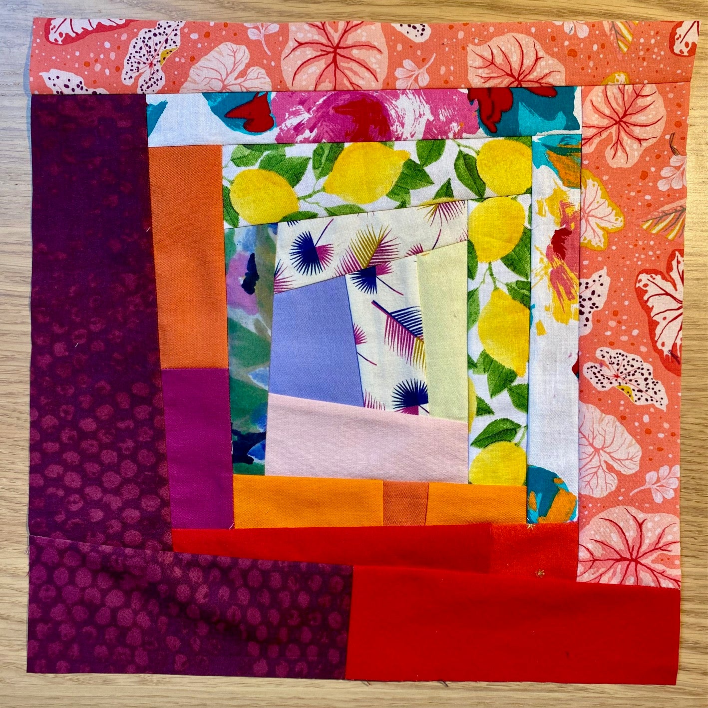 gather here classes-Beginner Improv Log Cabin Block-class-gather here online