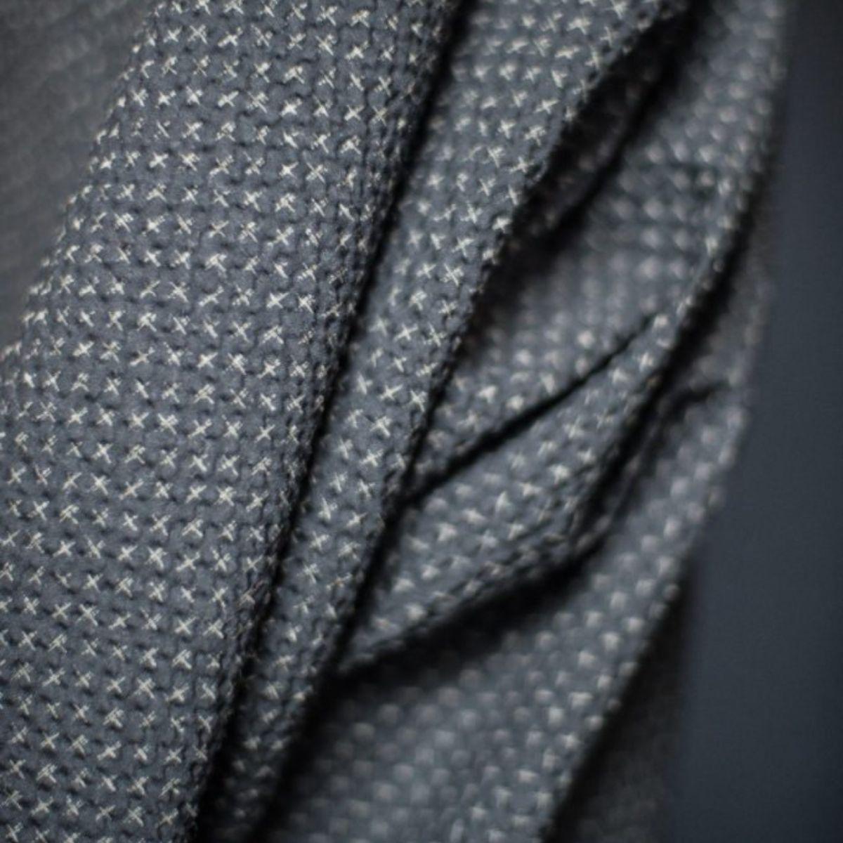 Merchant & Mills-Tottorri Cross Black - Seersucker-fabric-gather here online