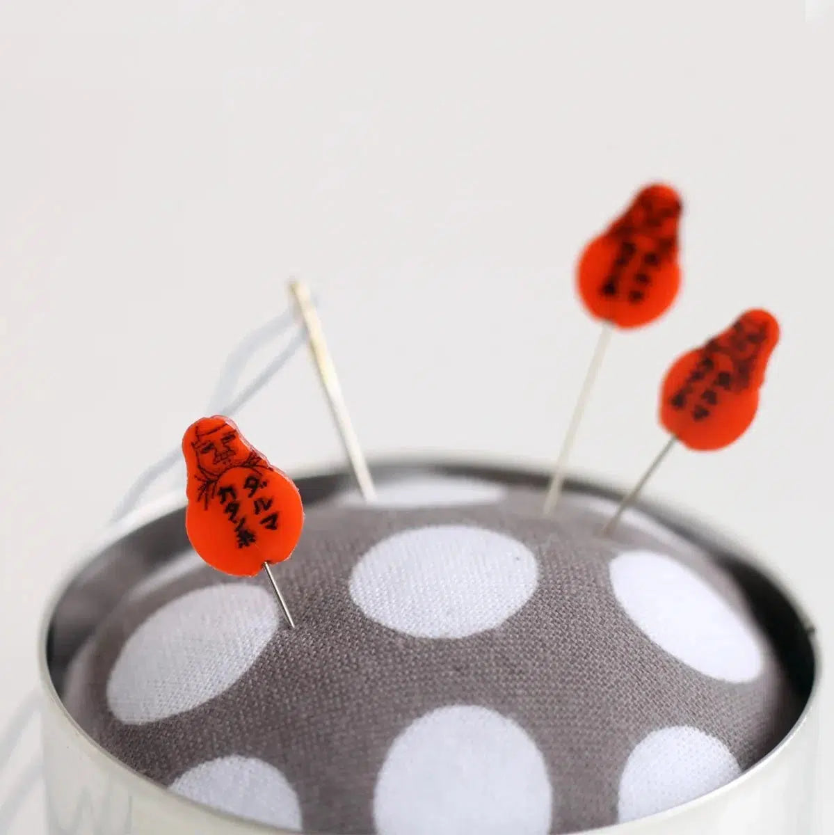 amirisu-Daruma Sewing Pins-sewing notion-gather here online