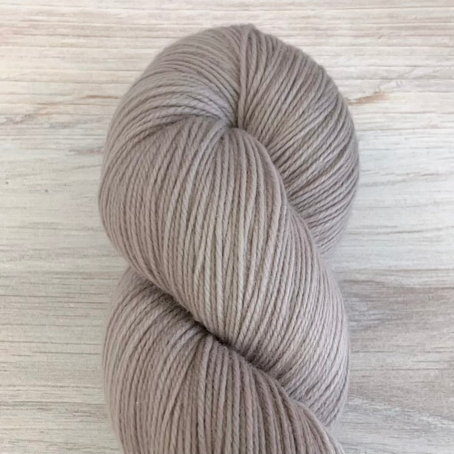 Fiber MacGyver-Shaniko Fingering-yarn-Driftwood-gather here online