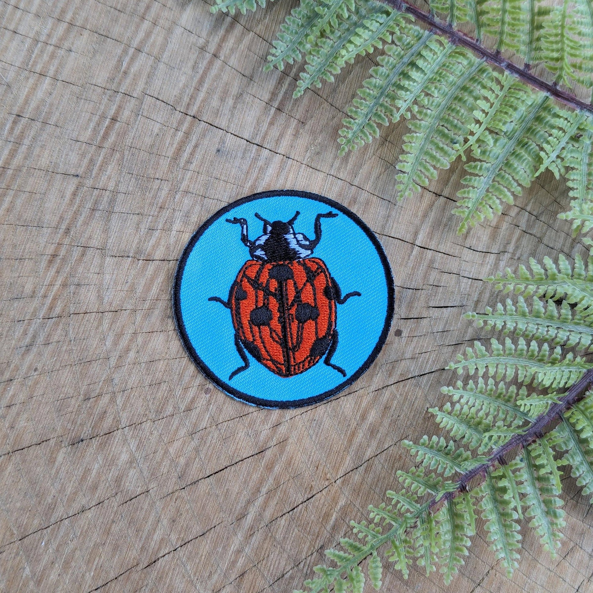 ilikesara-Iron-on patch | ladybug - blue & red 2.5" round-patches + pins-gather here online