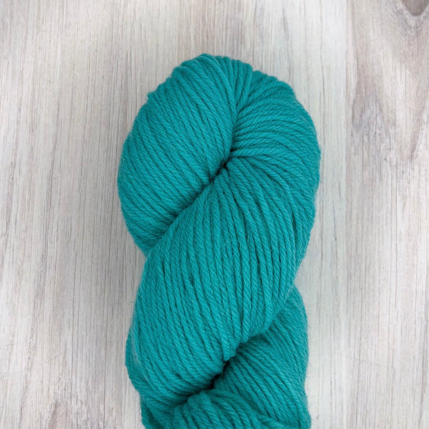 Universal Yarn-Deluxe Worsted Wool-yarn-Turquoise 71662-gather here online