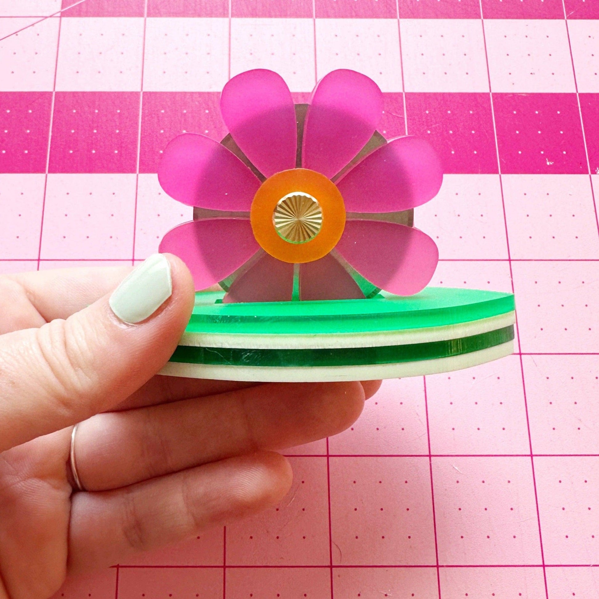 Feral Notions-Flower Thread Cutter-sewing notion-gather here online