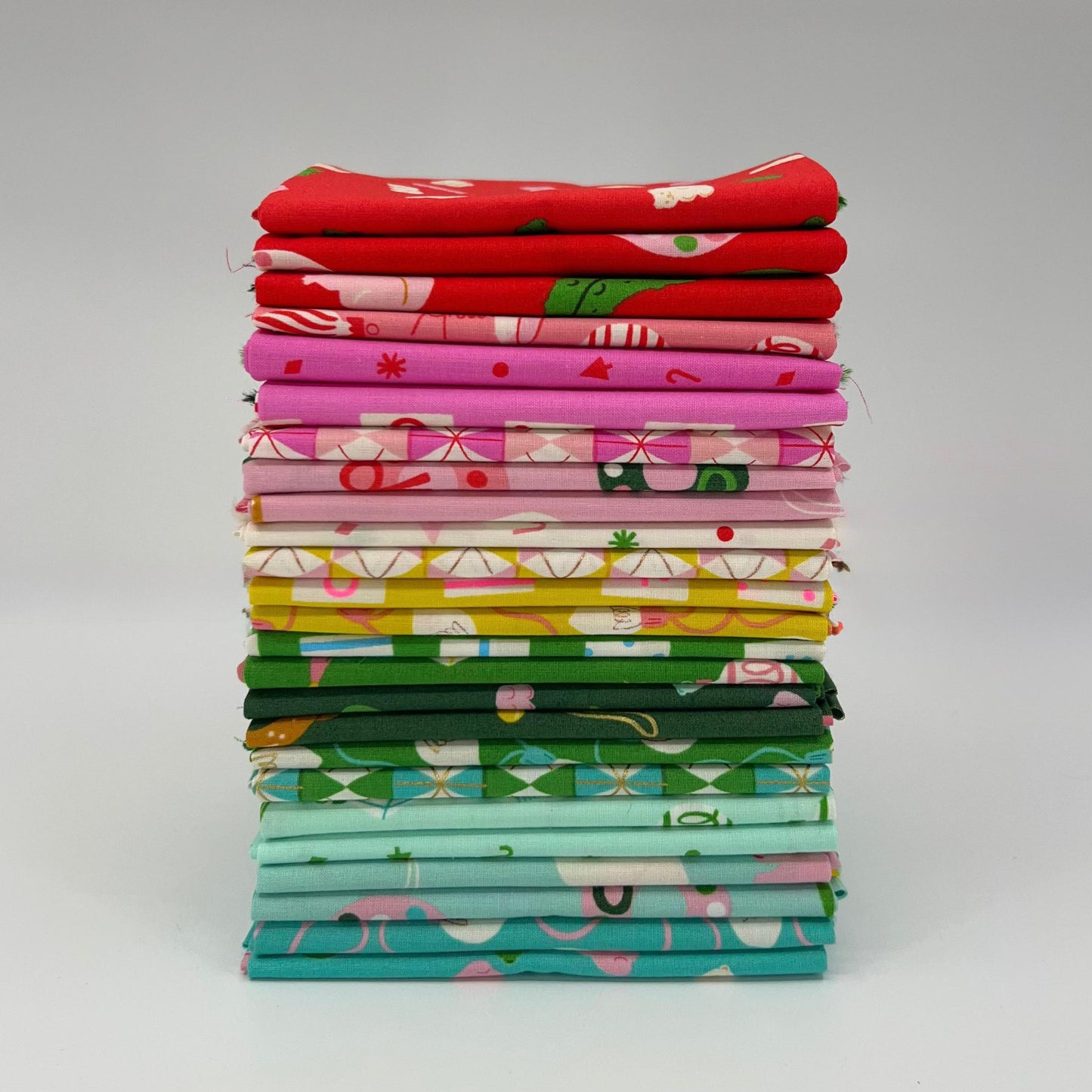 Fat Quarter Bundle of Merry Happy (25 Pieces)