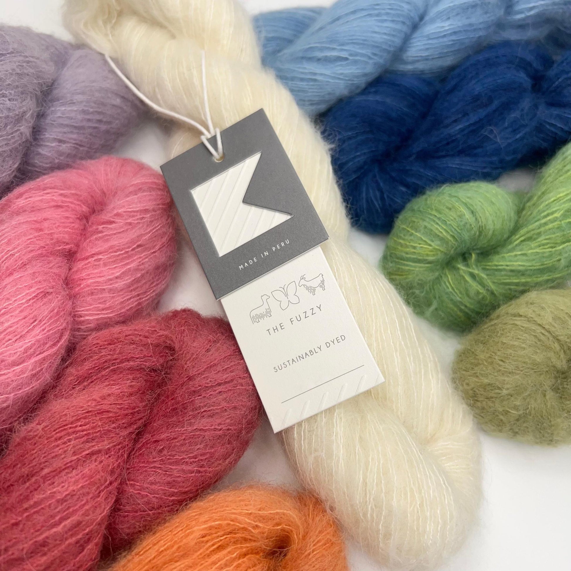 KINUA-The Fuzzy-yarn-gather here online