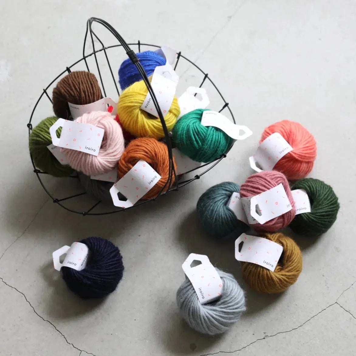 amirisu-iroiro Roving-yarn-gather here online