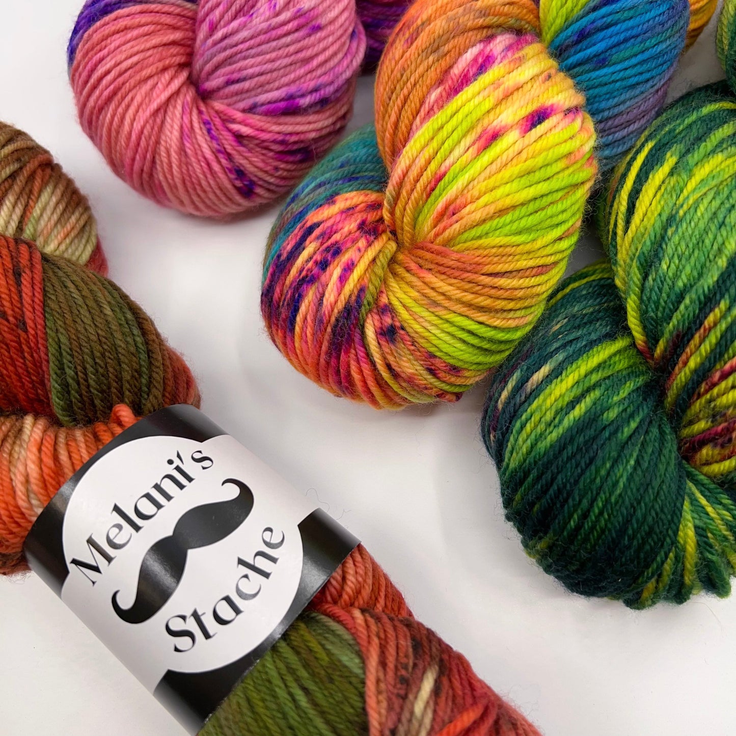 Melani's Stache-Basic DK-yarn-gather here online