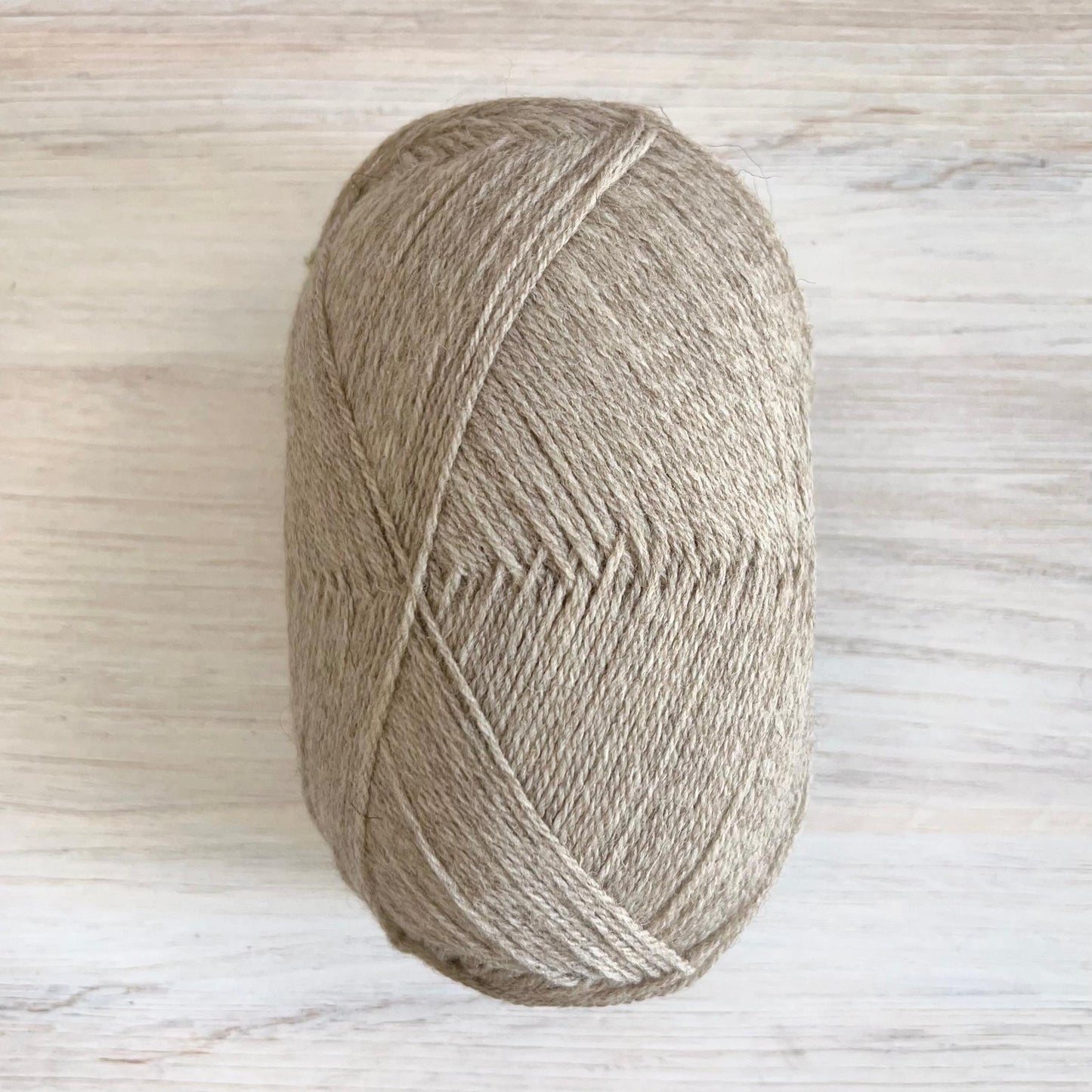 Retrosaria Rosa Pomar-Mondim-yarn-500 Natural Tan-gather here online