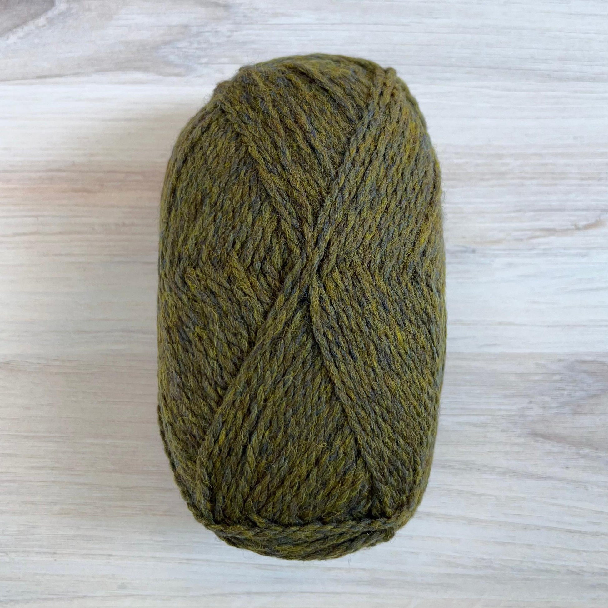 Retrosaria Rosa Pomar-Matiz-yarn-06 Moss Green Heather-gather here online