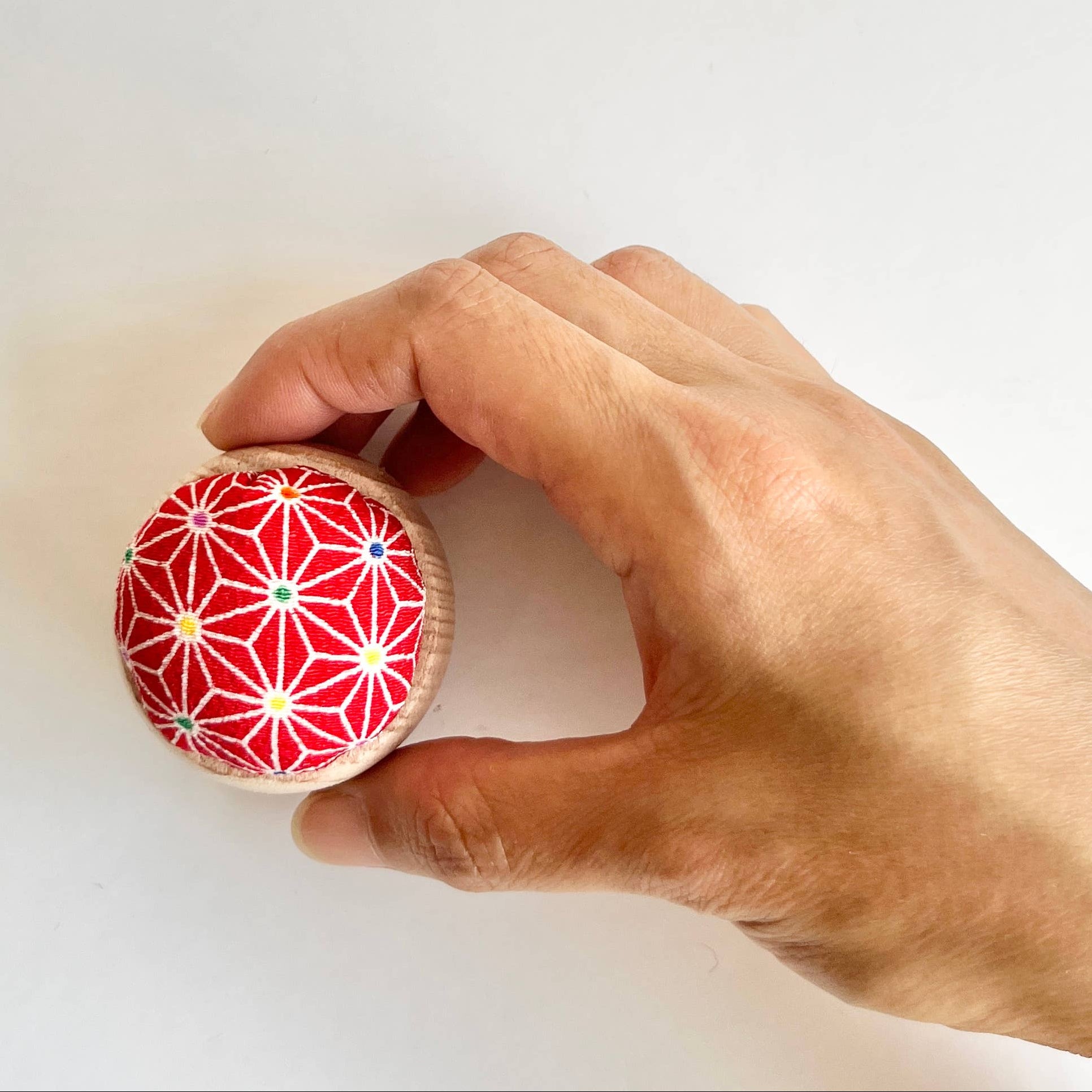Hiro-Simple Wood Pincushion - Asanoha (Hemp)-sewing notion-gather here online