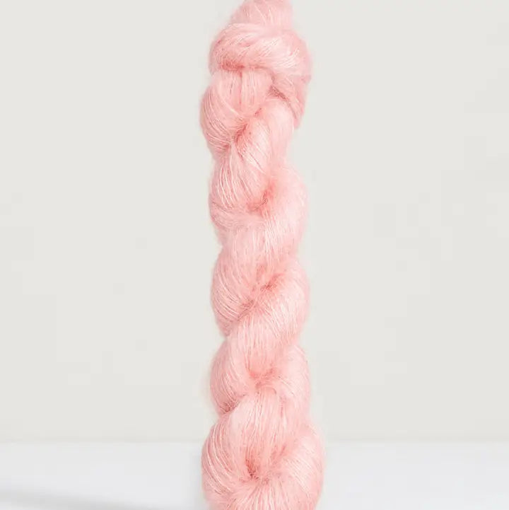 Urth Yarns-Bonmoher-yarn-R40 Cirrus-gather here online