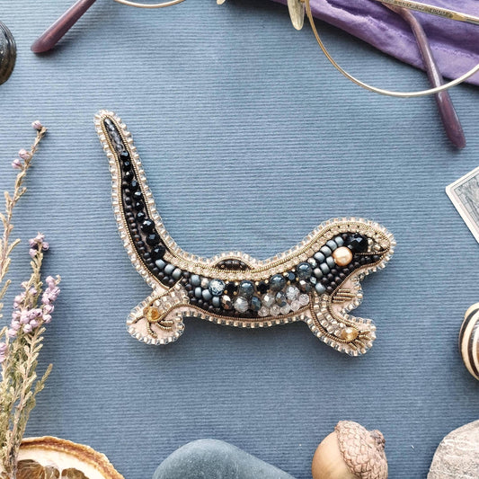Bead Embroidery Kit: Gecko Brooch DIY Craft, Jewelry Making