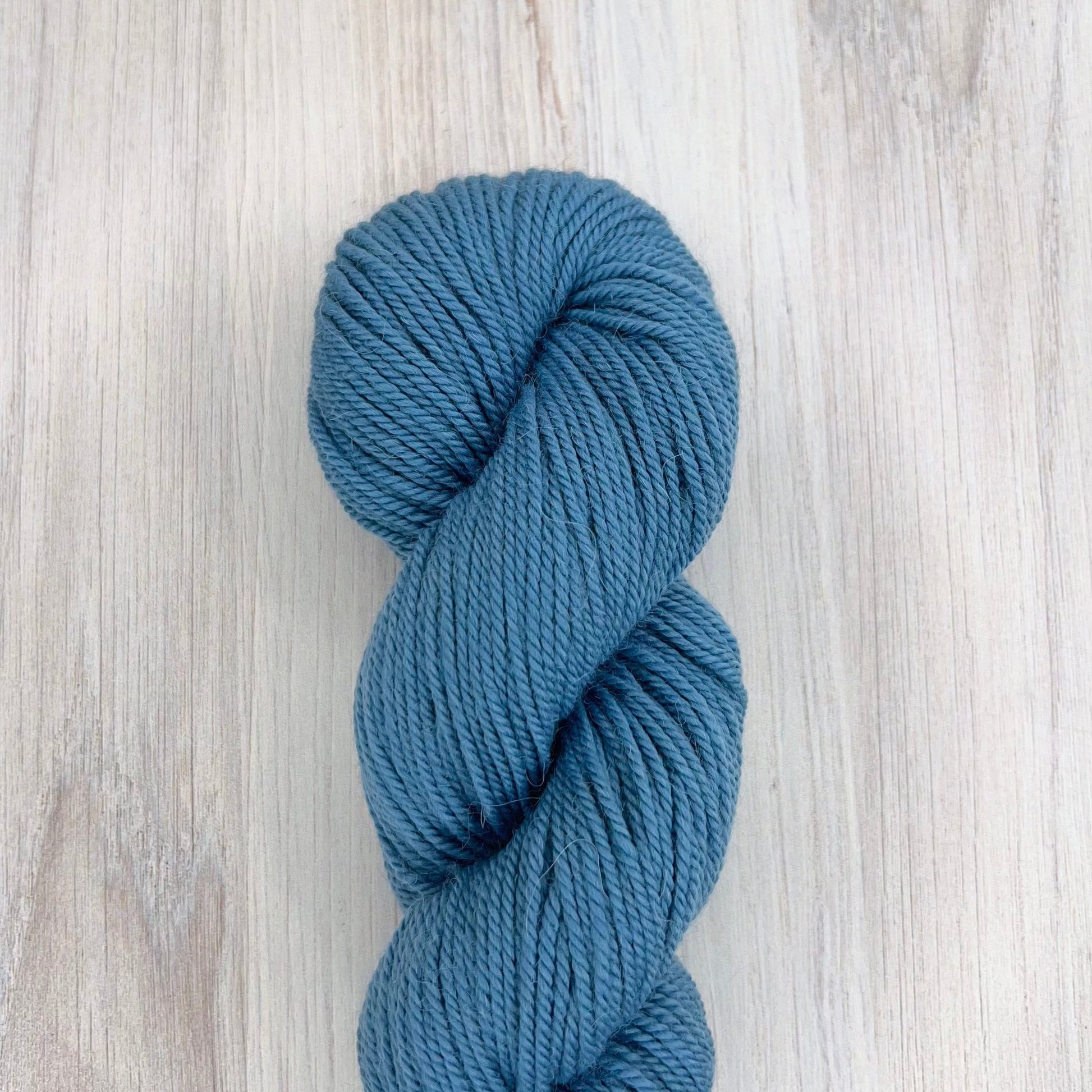 Ikigai Fiber-Paka Washi DK-yarn-Chambray-gather here online