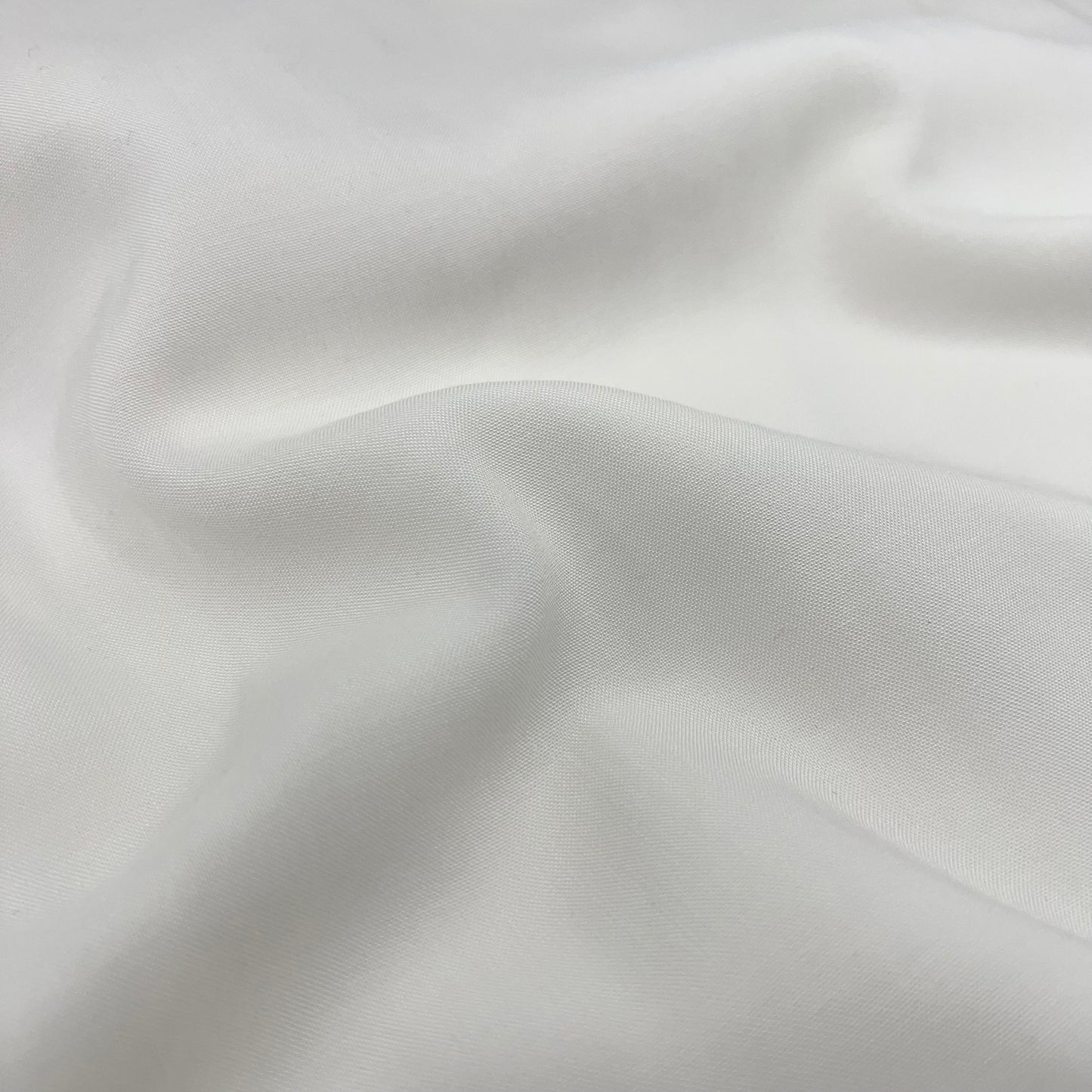 Shelly Challis - White