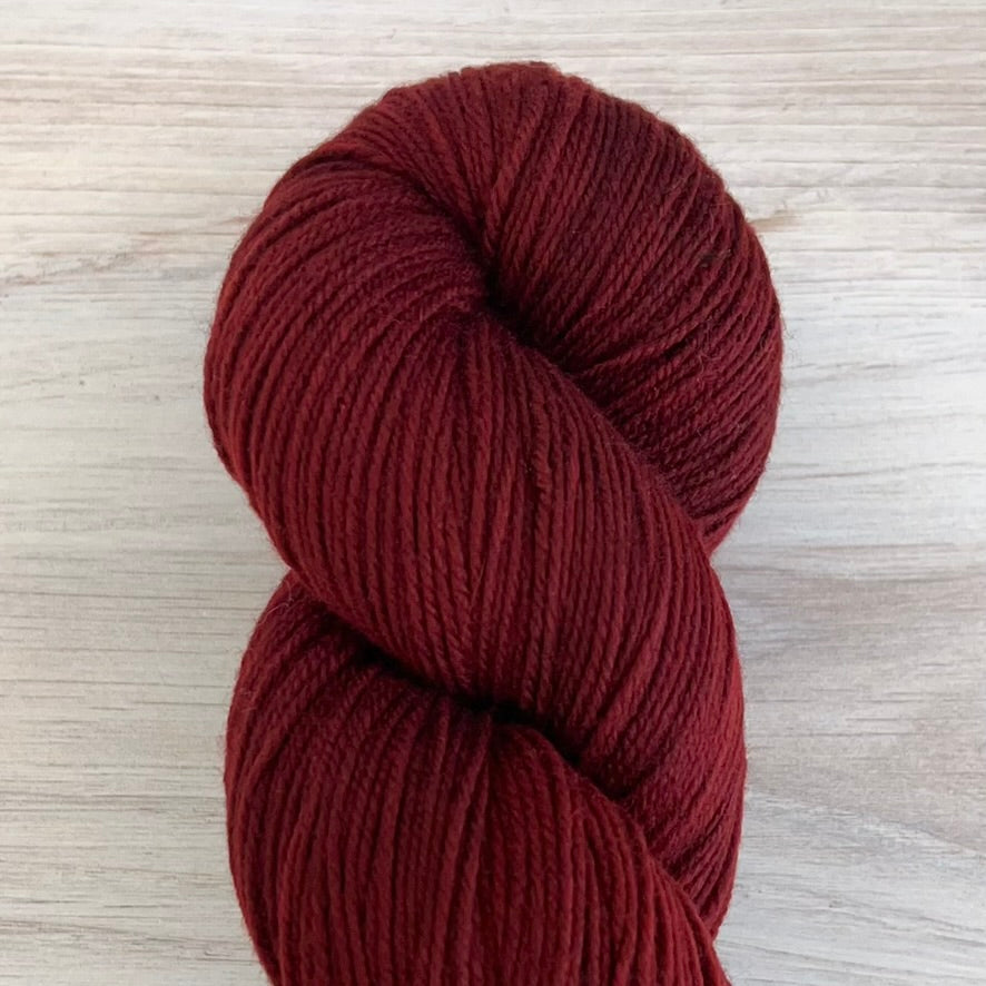 Fiber MacGyver-Shaniko Fingering-yarn-Brick-gather here online