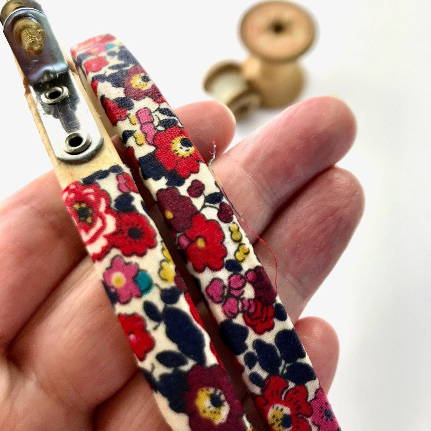 Stitchkits Crafts-6" Embroidery Hoop Collection - Deep Red Set-embroidery notion-gather here online