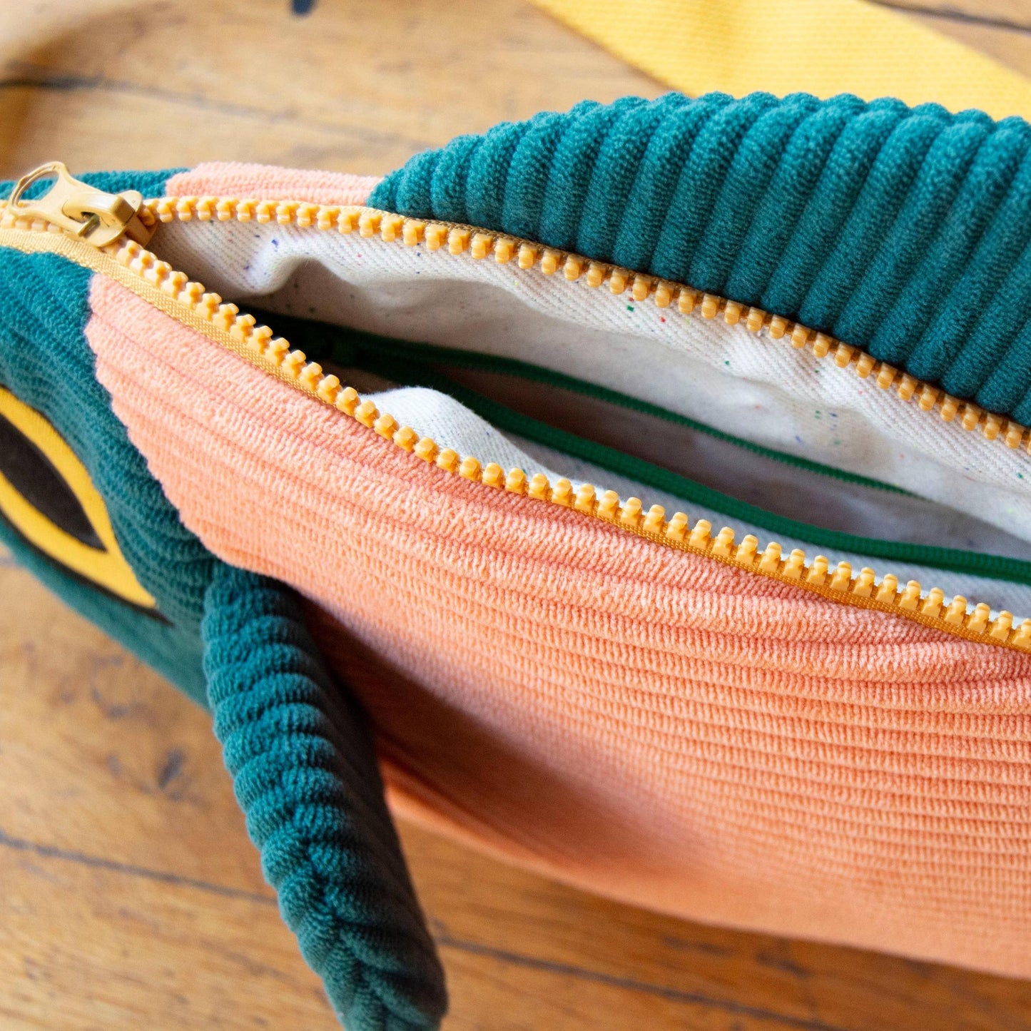 The Fish Bag - Coral / Dark Green