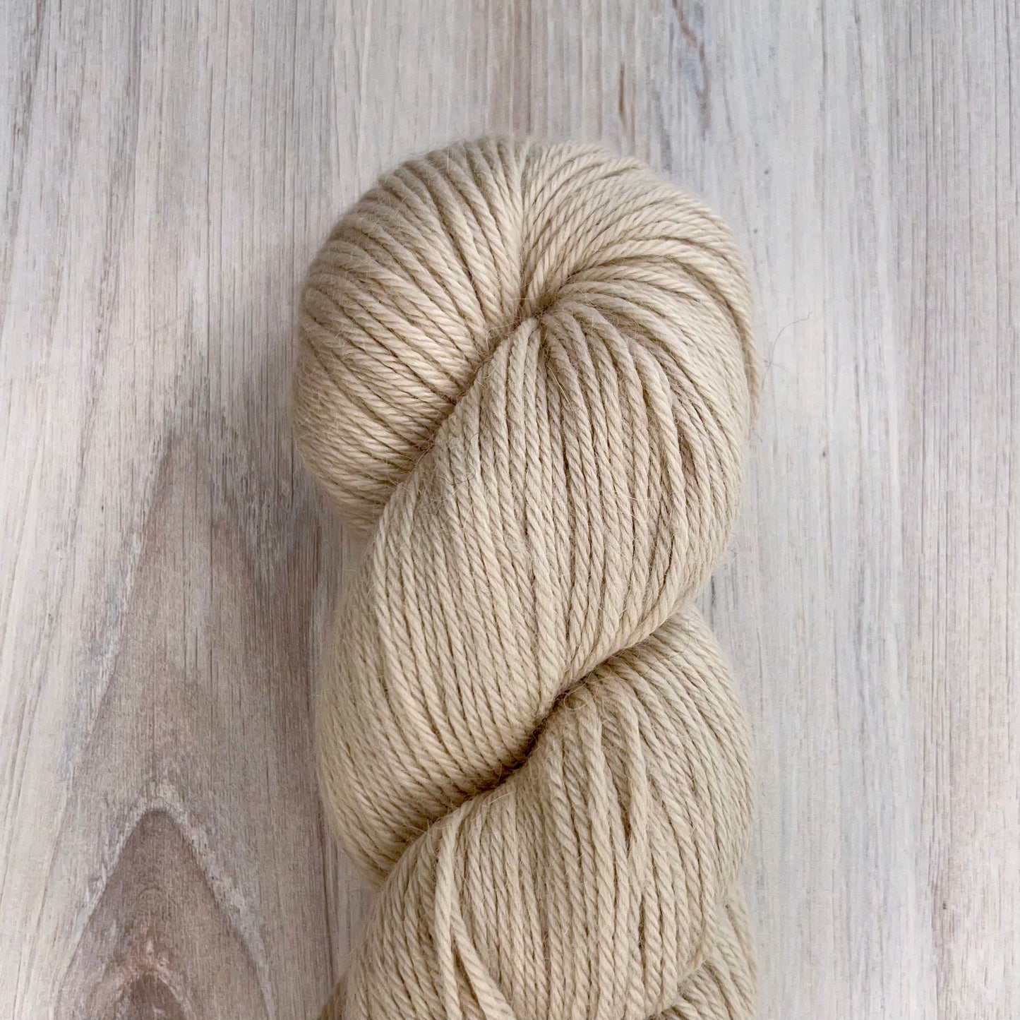 Juniper Moon Farm-Herriot-yarn-1080-Linen-gather here online