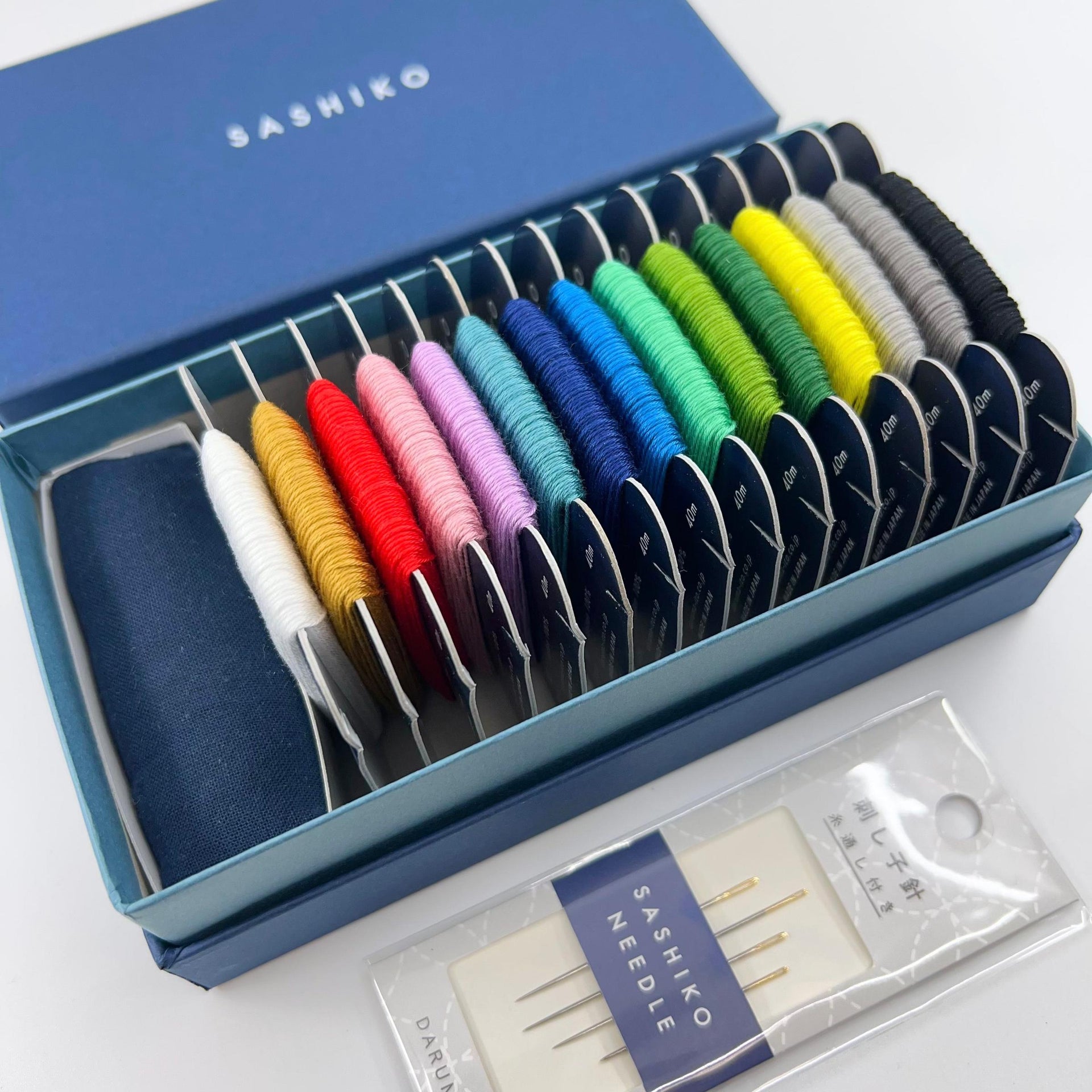 COLINA de passaros　 Sashiko D-pack Sashiko Box Set - Small – gather here online