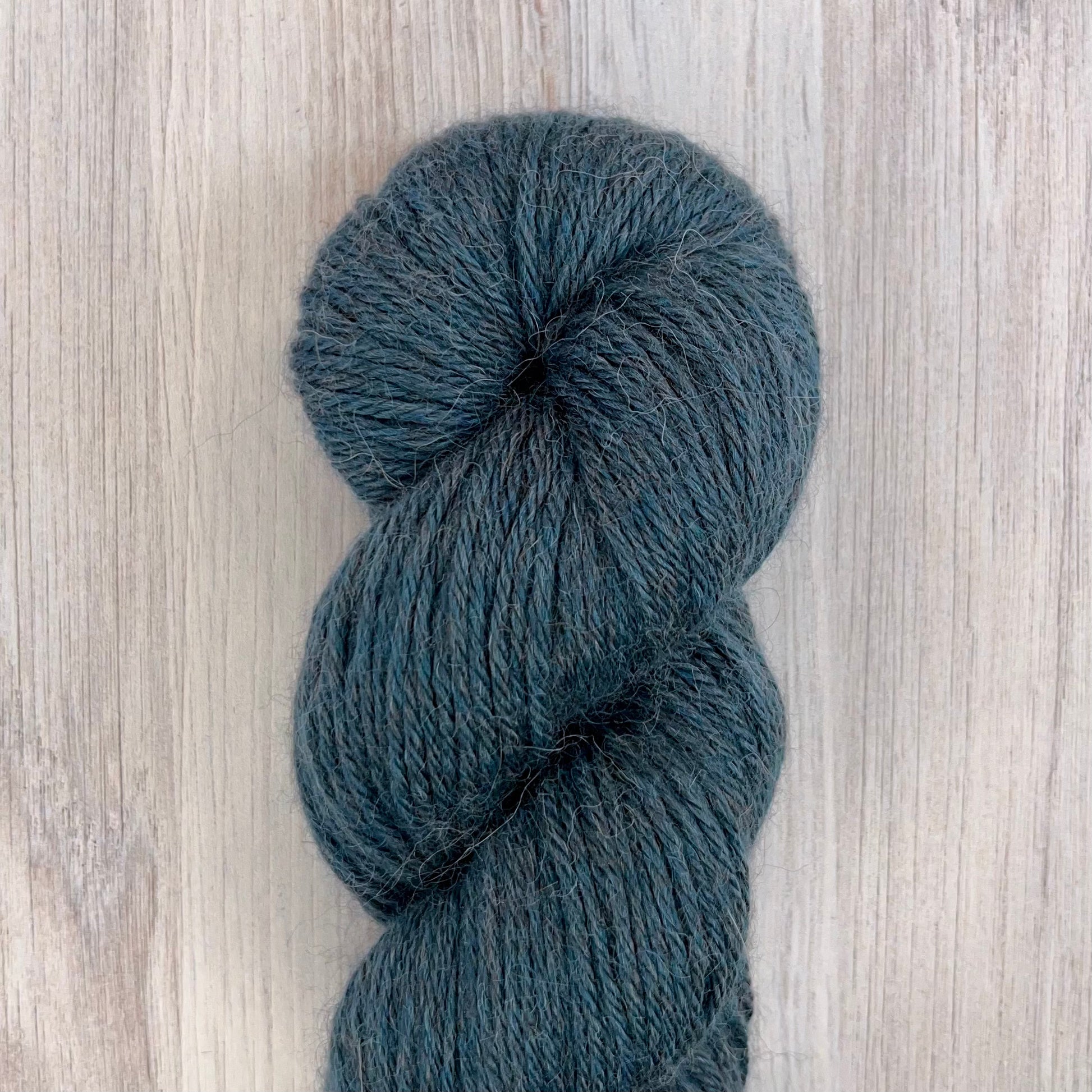 Juniper Moon Farm-Herriot-yarn-1078-Aegean-gather here online