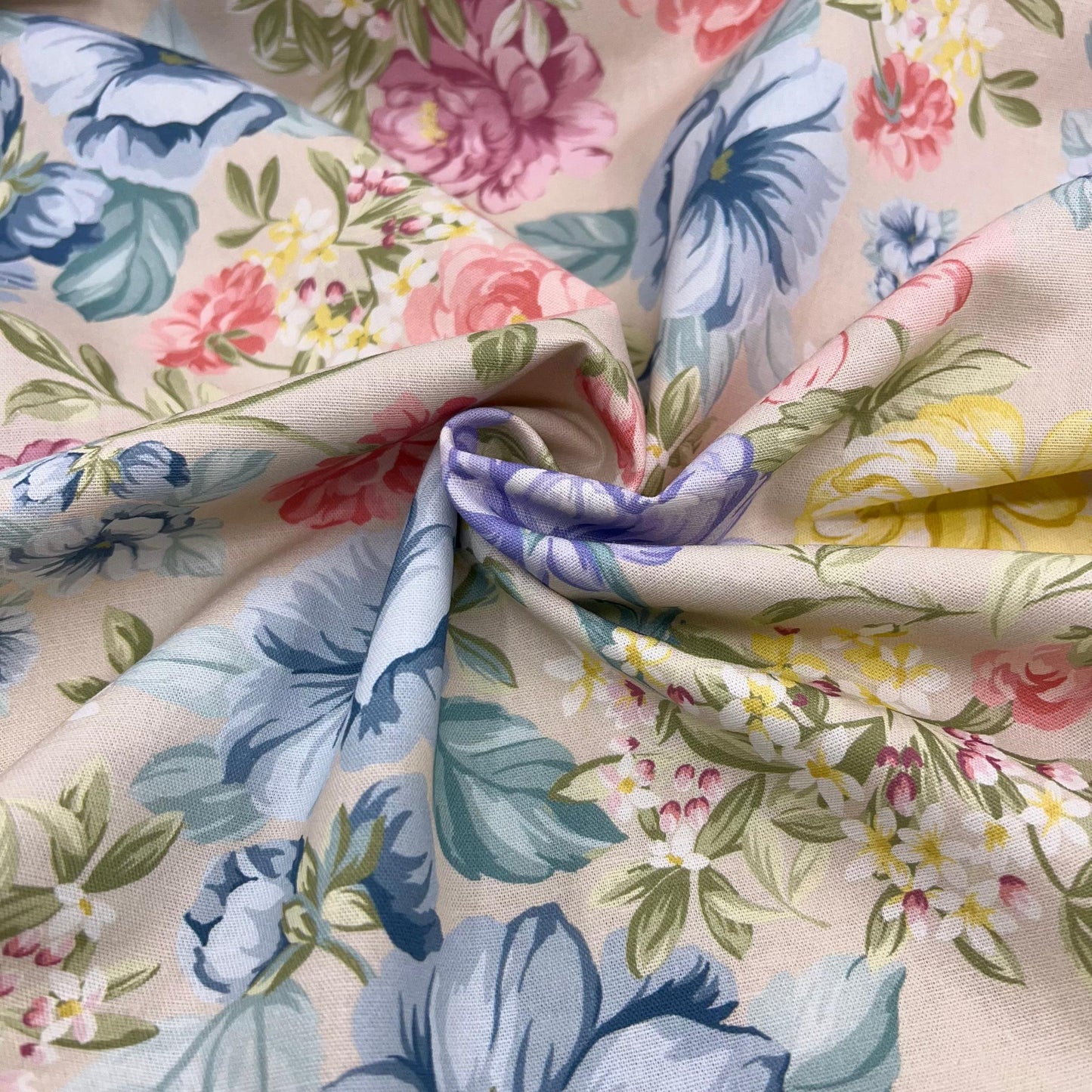 Vingtsept-Cotton Linen Canvas - Maddalena-fabric-gather here online