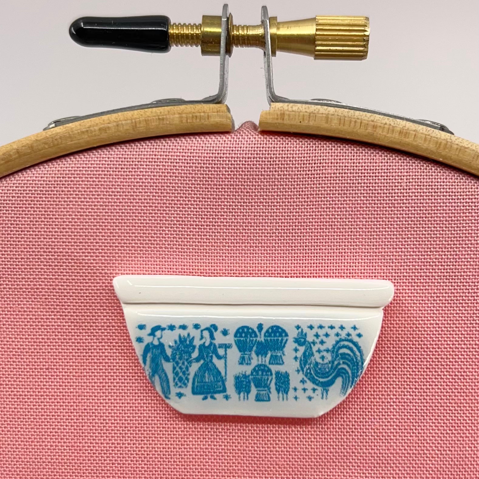 Dainty Comet-Vintage Inspired Cookware Needle Minder-embroidery notion-Amish Butterprint-gather here online