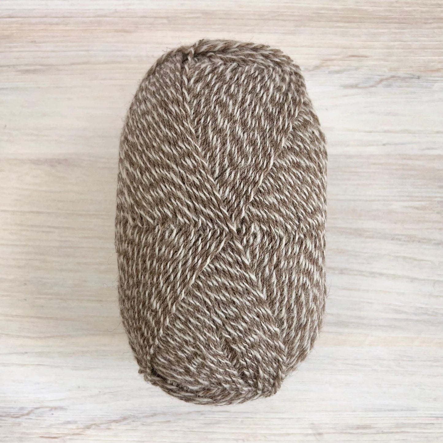 Retrosaria Rosa Pomar-Mondim-yarn-400 Natural/Brown Twist-gather here online