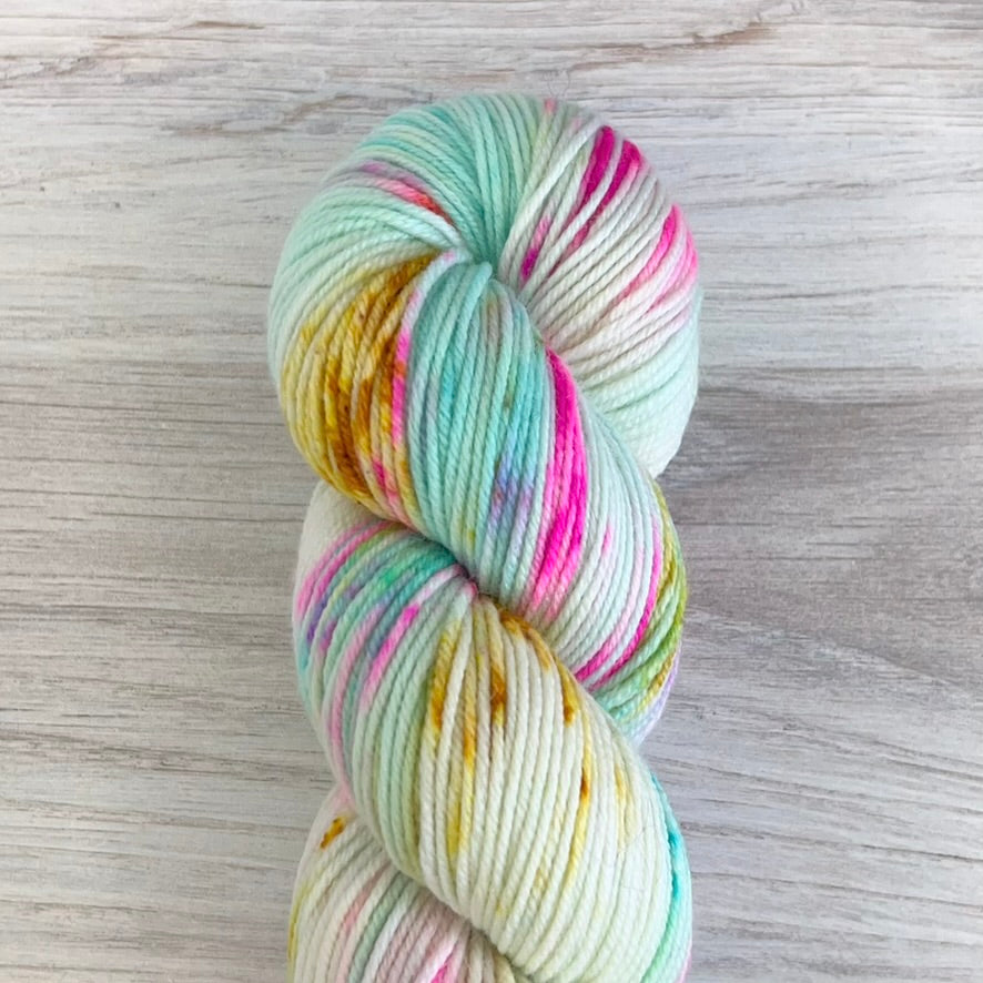 Fiber MacGyver-Merino Sport-yarn-Sprinkles-gather here online