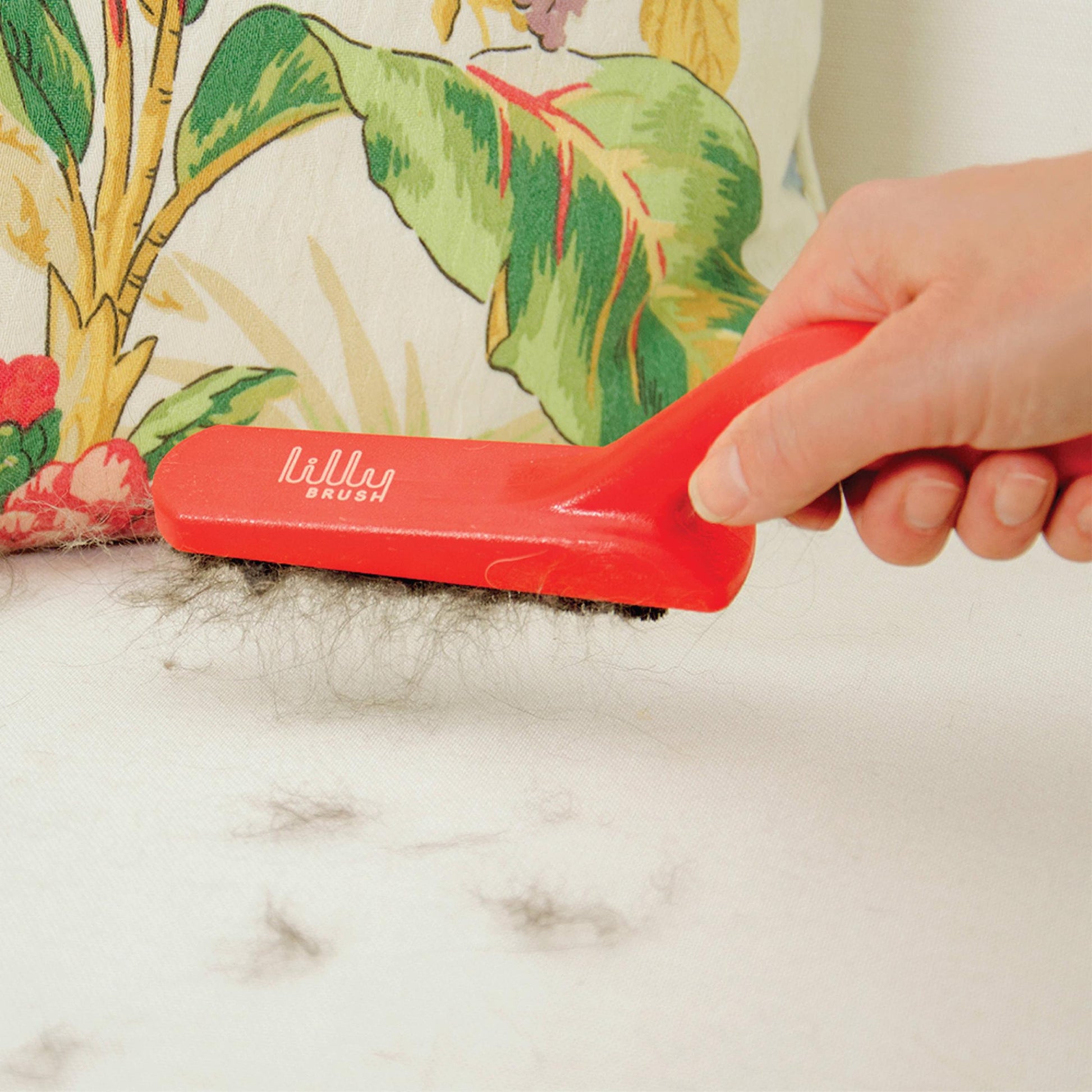 Lilly Brush-Brush-garment care-gather here online