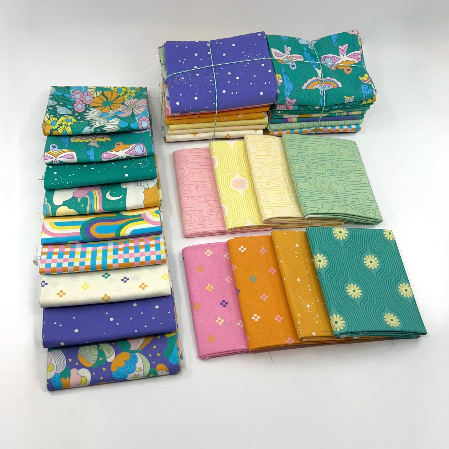 Cloud9-Fat Quarter Bundle of High in the Sky (17 Pieces)-fat quarters-gather here online