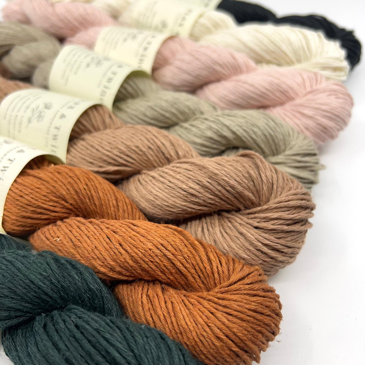 Flax & Twine-Daytime Linen-yarn-gather here online