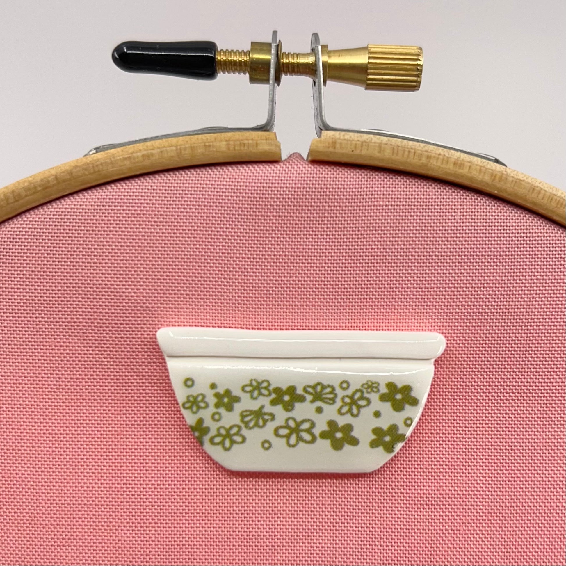 Dainty Comet-Vintage Inspired Cookware Needle Minder-embroidery notion-Spring Blossoms-gather here online