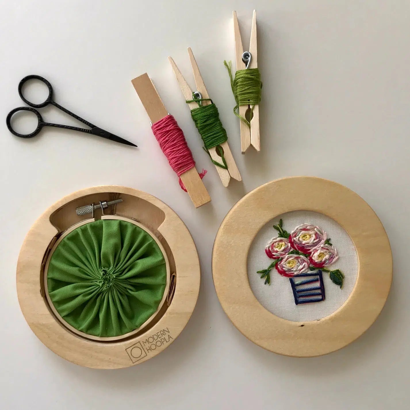 Modern Hoopla Round Hoop Frame in Natural for 6 Embroidery Hoop