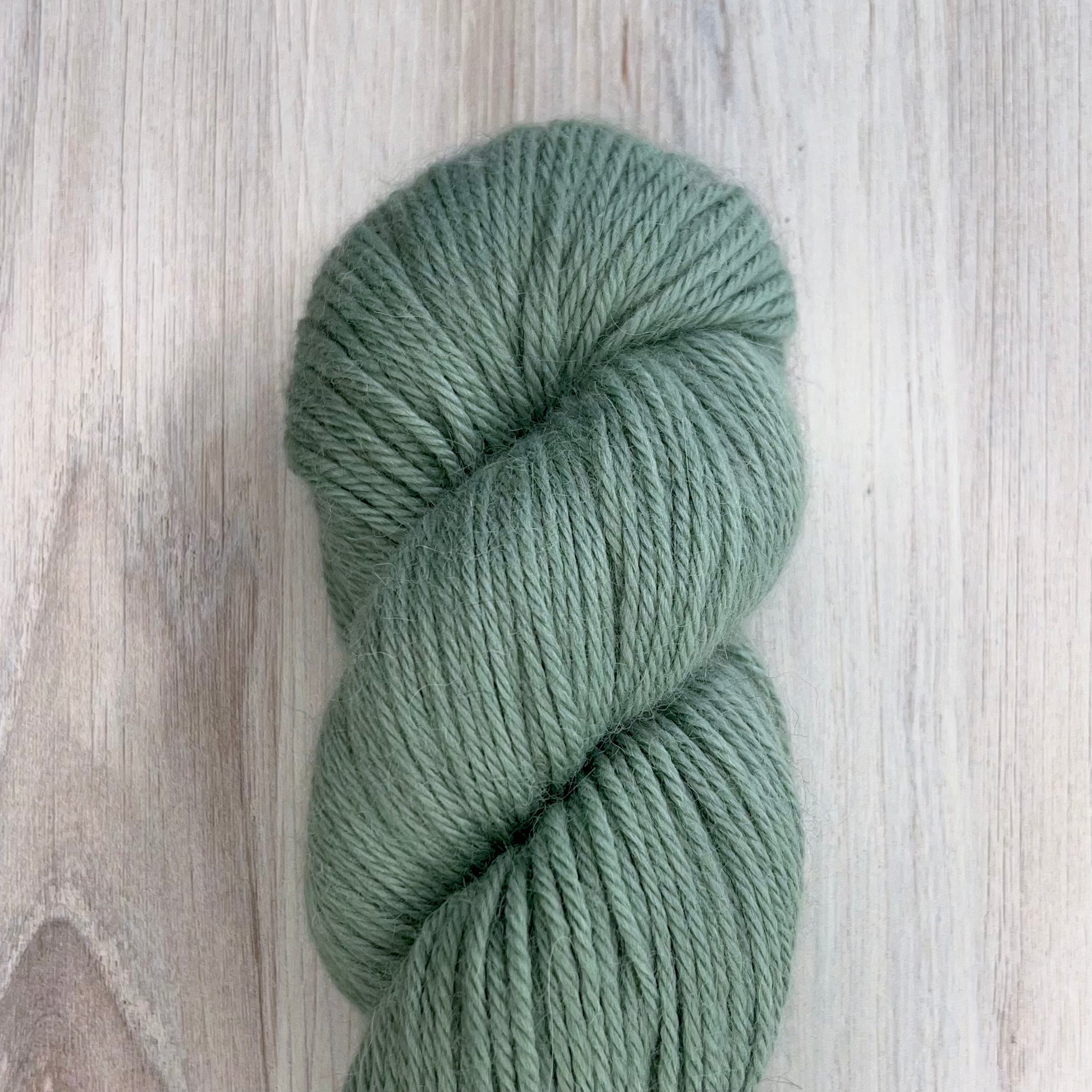 Juniper Moon Farm-Herriot-yarn-1082-Celadon-gather here online