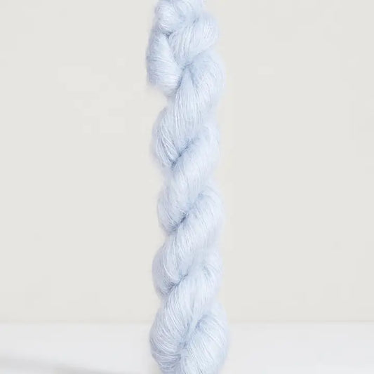 Urth Yarns-Bonmoher-yarn-BL20 Frost-gather here online