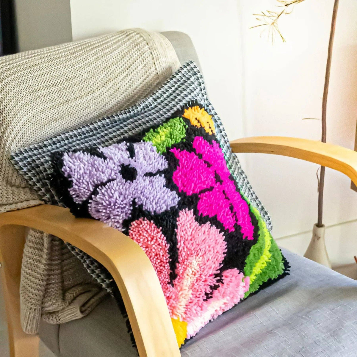 Craft Club-Pretty Petals Black - Latch Hook Cushion Kit-craft kit-gather here online