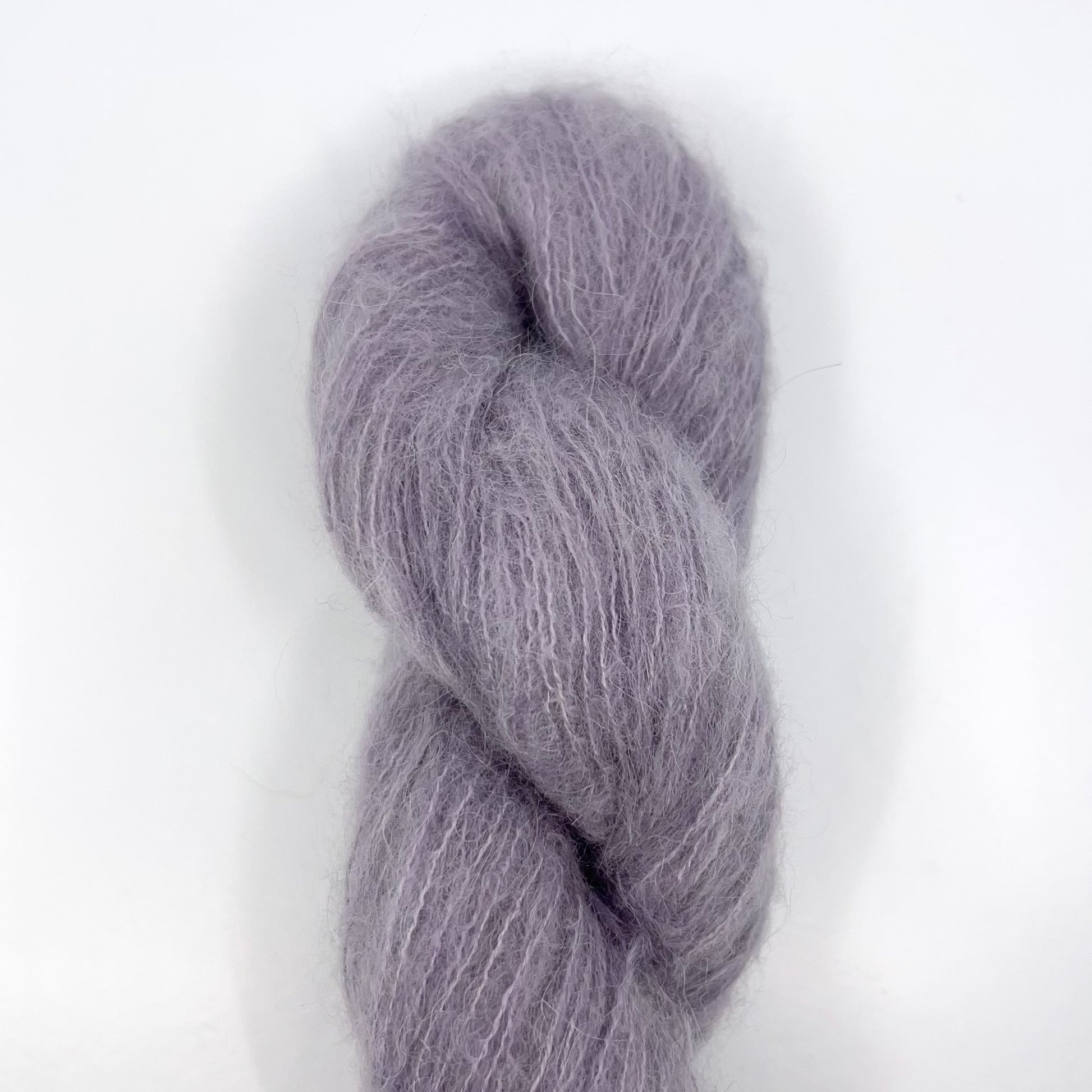 KINUA-The Fuzzy-yarn-105 Lila-gather here online
