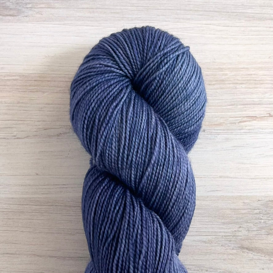 Dirtywater Dyeworks-Lillian-yarn-044 Fairy Dust-gather here online