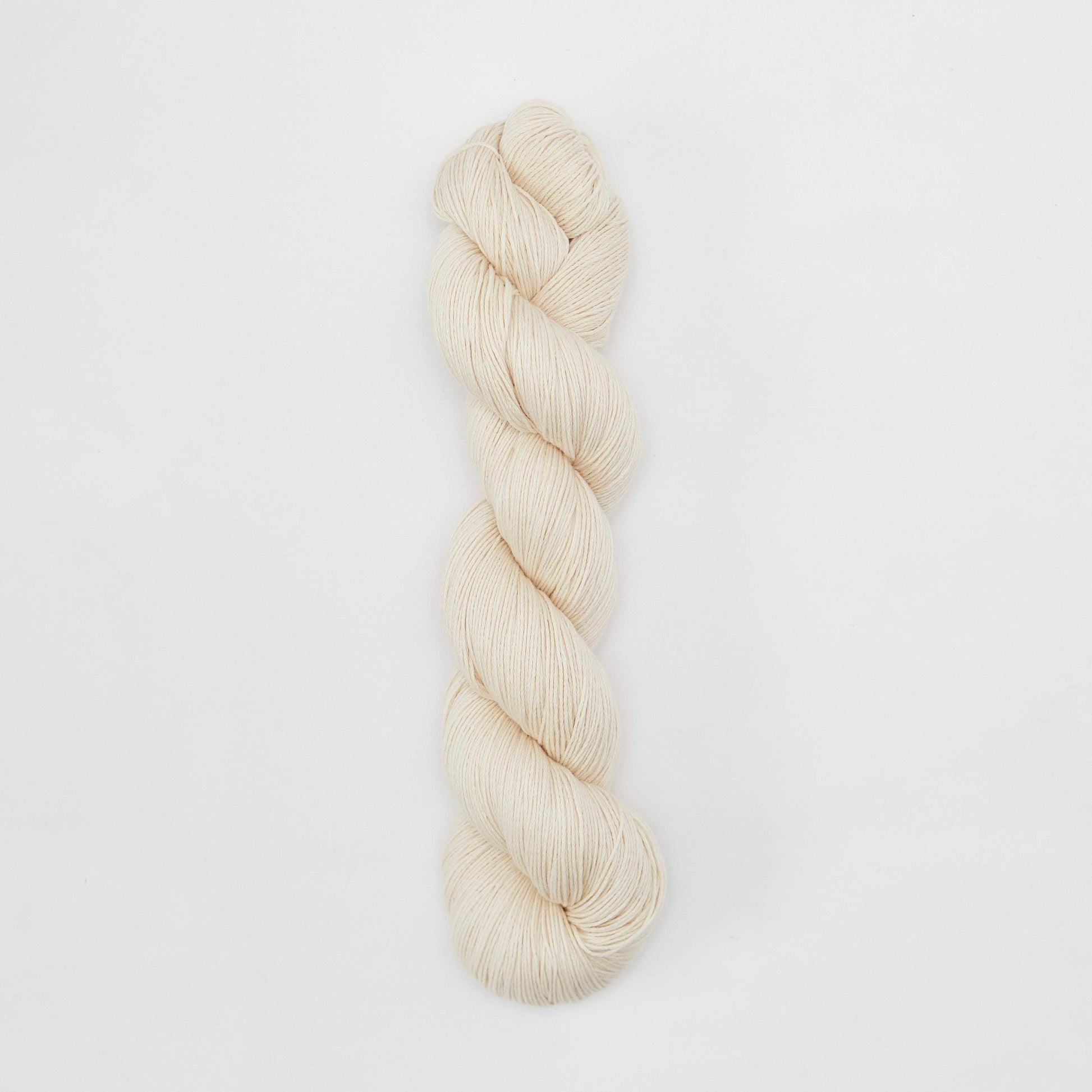 KINUA-The Fingering Cotton-yarn-101 Milk-gather here online