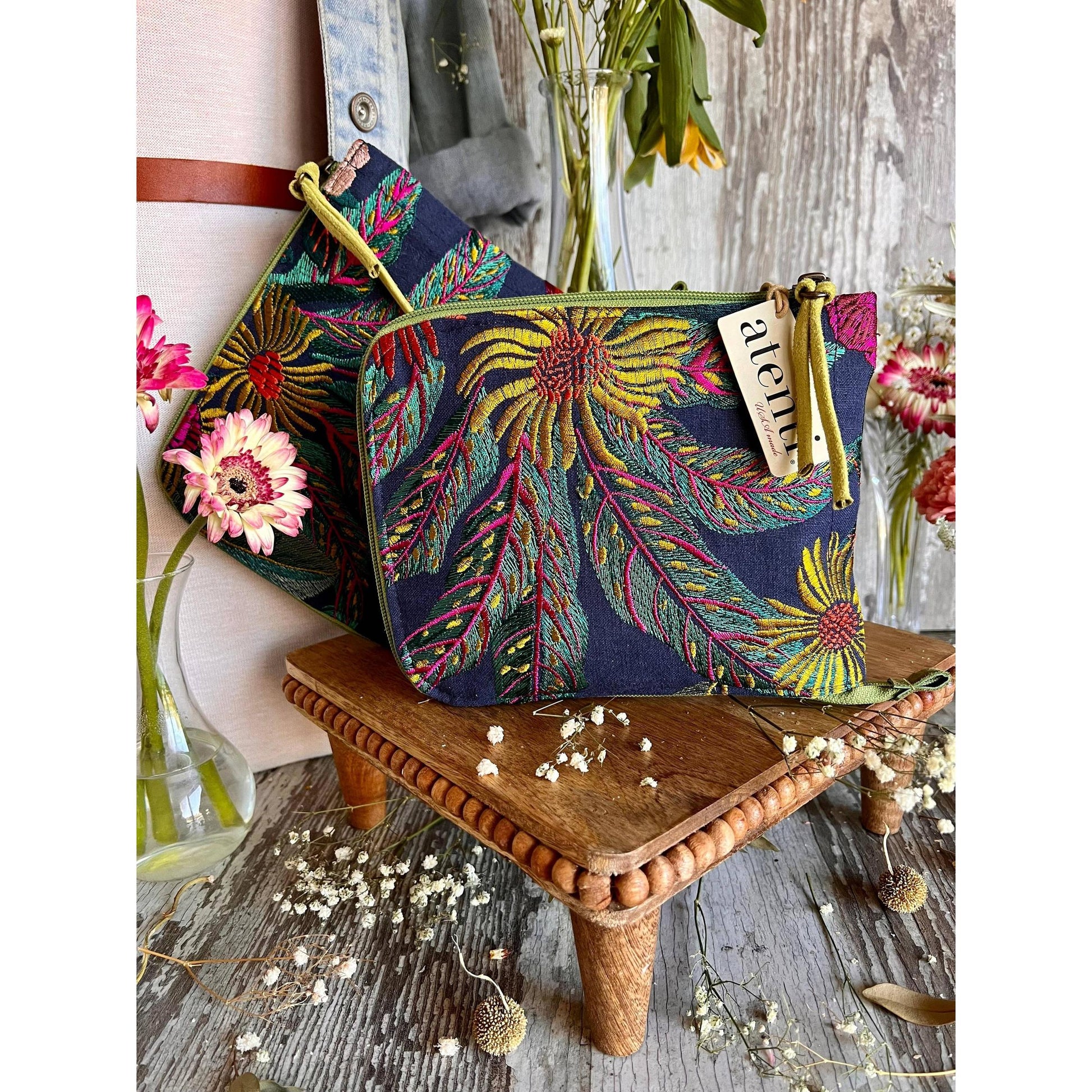 Atenti-Flora Circular Case-craft organizer-gather here online